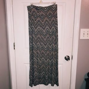 PATTERN MAXI SKIRT